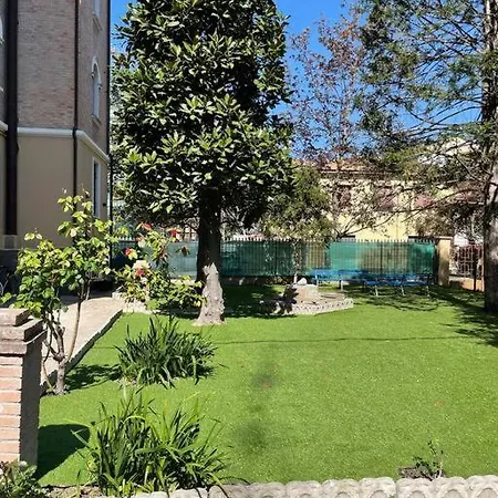 Cucchiari 7a Daire Modena