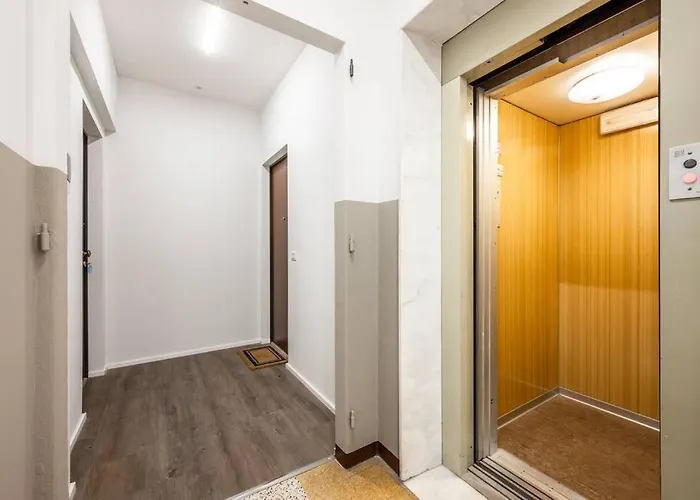 Cucchiari 7a アパート *